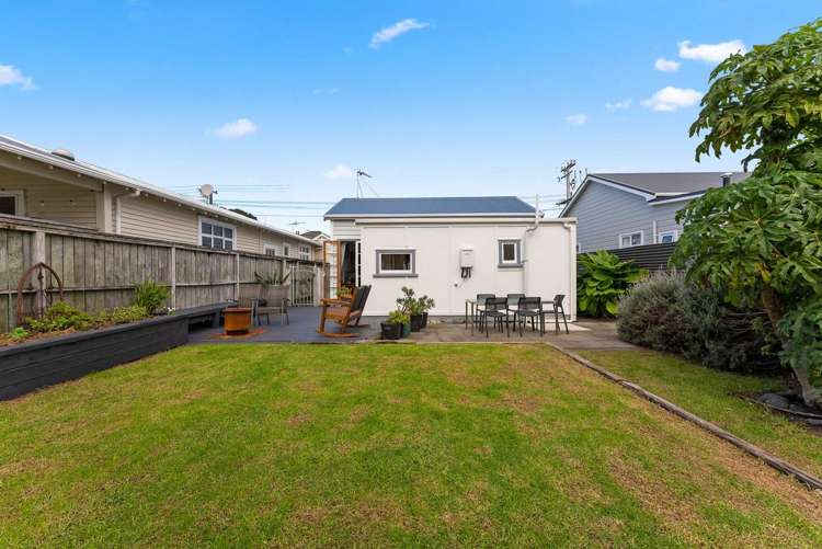 94 Hine Street New Plymouth Central_18