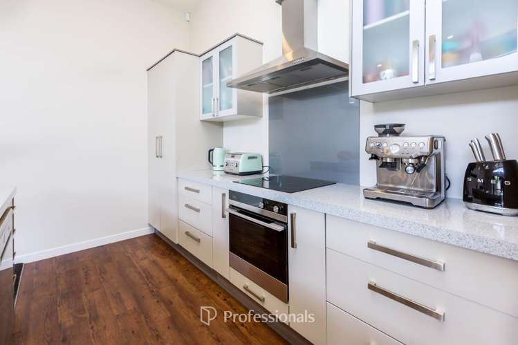 111 Kirton Drive Riverstone Terraces_10