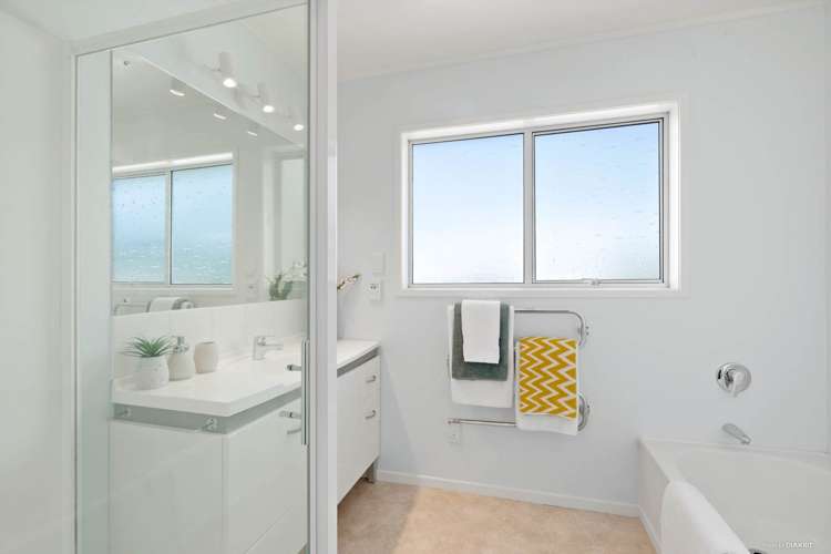 11 Nui Mana Place Te Atatu South_11