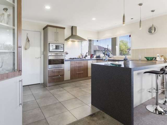 37 Tomika Crescent Papamoa_1