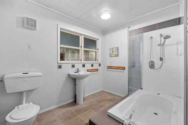 44 Harrison Street West Featherston_2