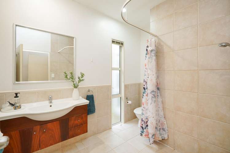 117 Gala Street Queens Park_15
