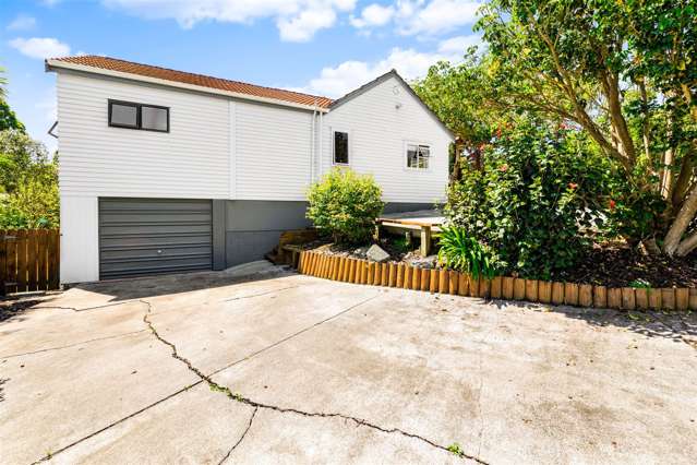 14 Derwent Crescent Titirangi_1