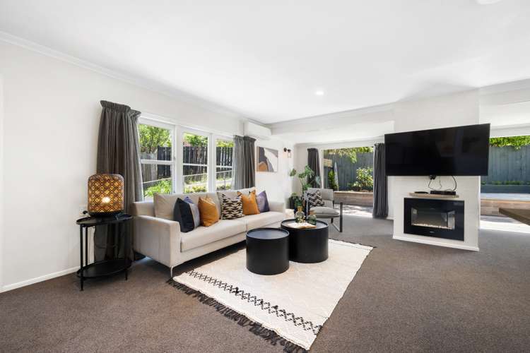 19 Hutchinsons Road Bucklands Beach_11