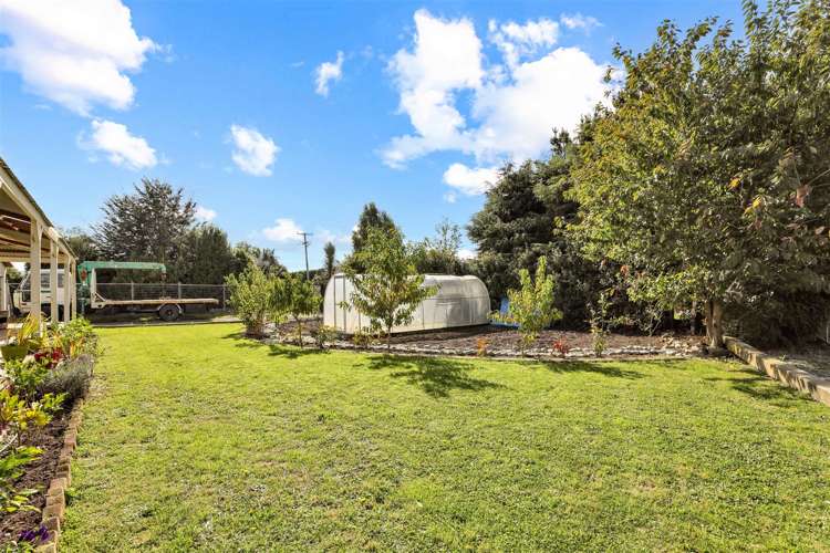 17 Wilkinsons Road Chertsey_16