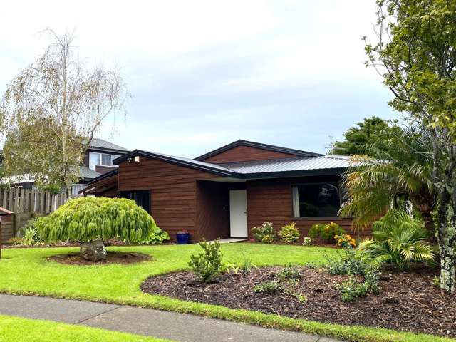 Single Level, Style, Space and Schools!