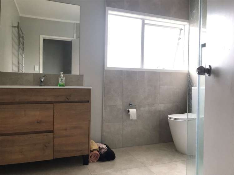 1/2 Aotea Road Glen Eden_7