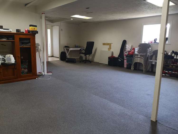 2 Locke Avenue Mount Roskill_5