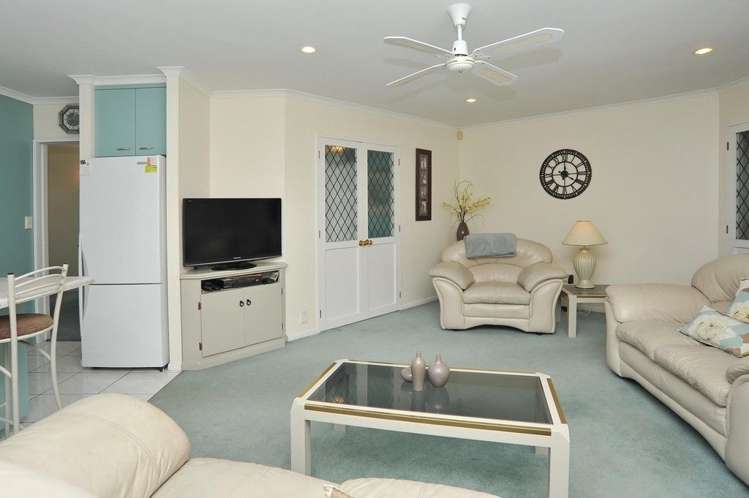 6 Kumai Place Sockburn_6