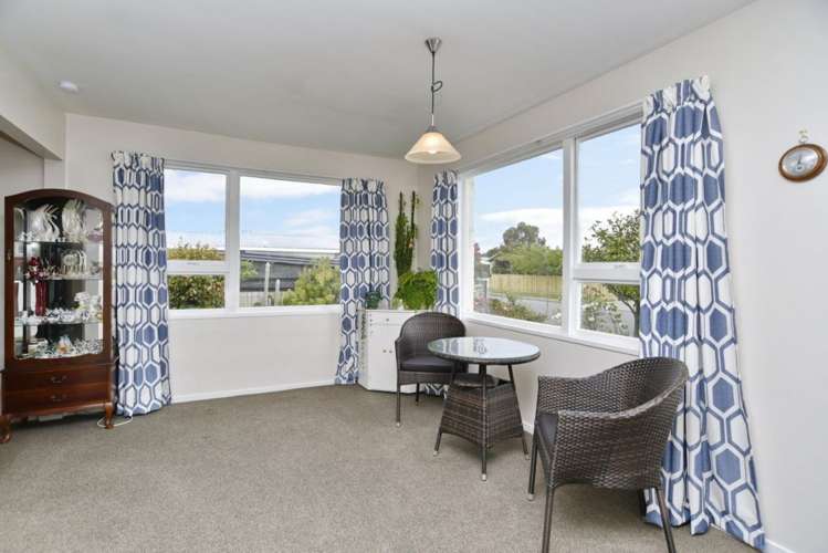 10 Seadown Crescent Amberley_6