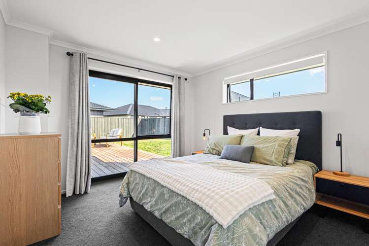 27 Helicon Street Pegasus_11