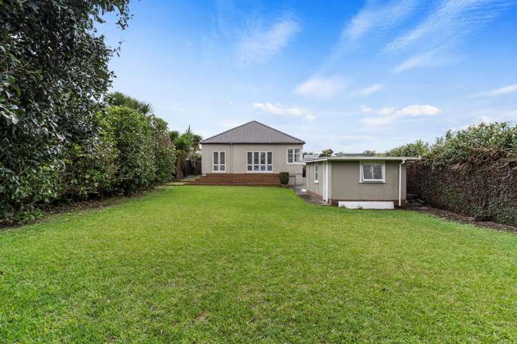 66 Kiwitea Street Sandringham_12