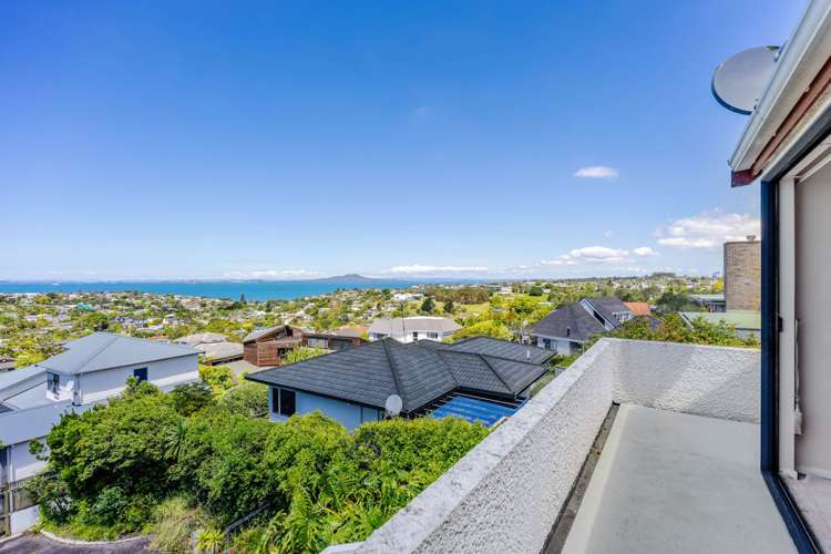 1/7 & 2/7 Calypso Place Rothesay Bay_13