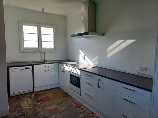 608 Climie Road Stratford_2