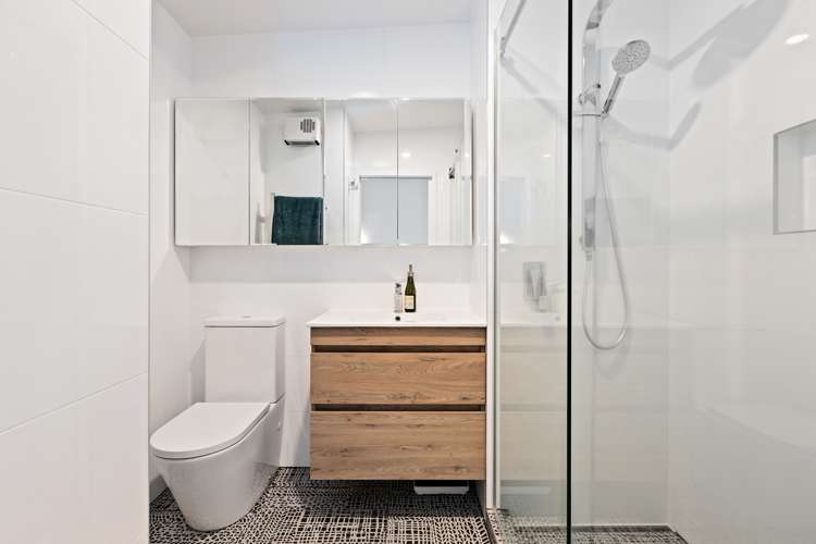 2/3 Riverside Road Orewa_12