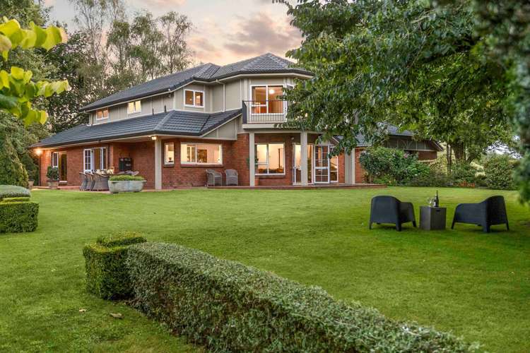 3611 Cambridge Road Cambridge_3