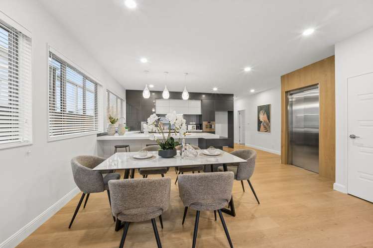 9 The Parade Bucklands Beach_12