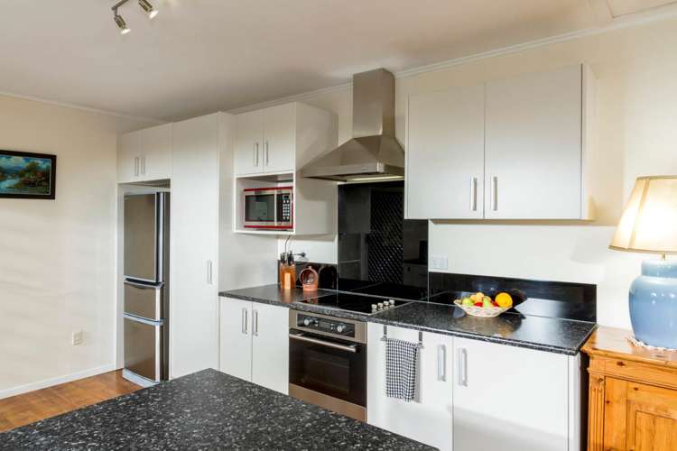 13 Mawson Avenue Torbay_32