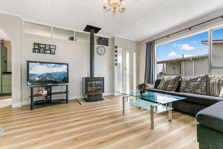 90 Howard Road Orere Point_5