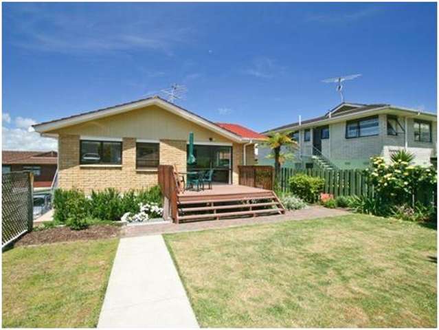 4/50 Wellington Street Howick_1