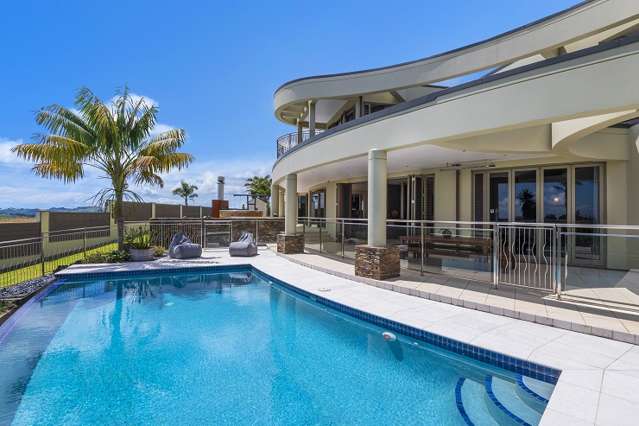 ‘Everybody went wow’: Curvy mansion breaks price record in three suburbs