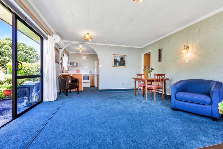 15b Willow Avenue Stoke_8