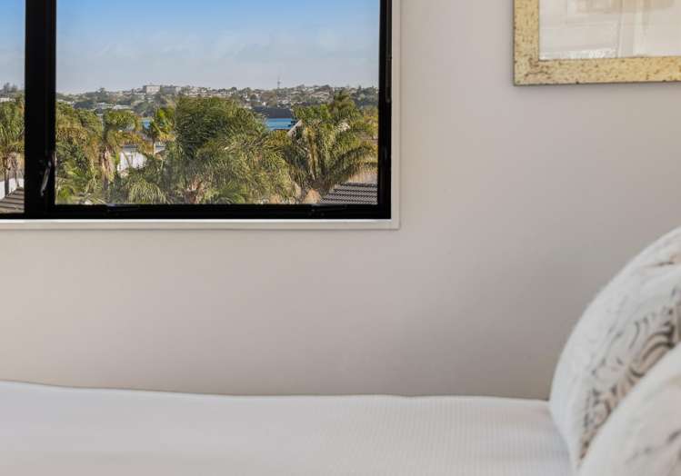 2/19 Devon Road Bucklands Beach_10