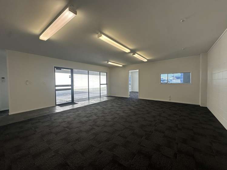 182 Station Road Penrose_5