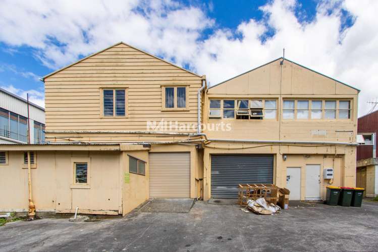 Warehouse/54 Barrys Point Road Takapuna_1