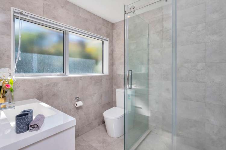 8 Coromandel Crescent Mairangi Bay_43