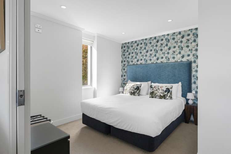 1/225 Lake Terrace Waipahihi_12