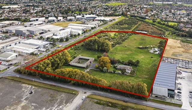 Development land in S. Auckland growth belt