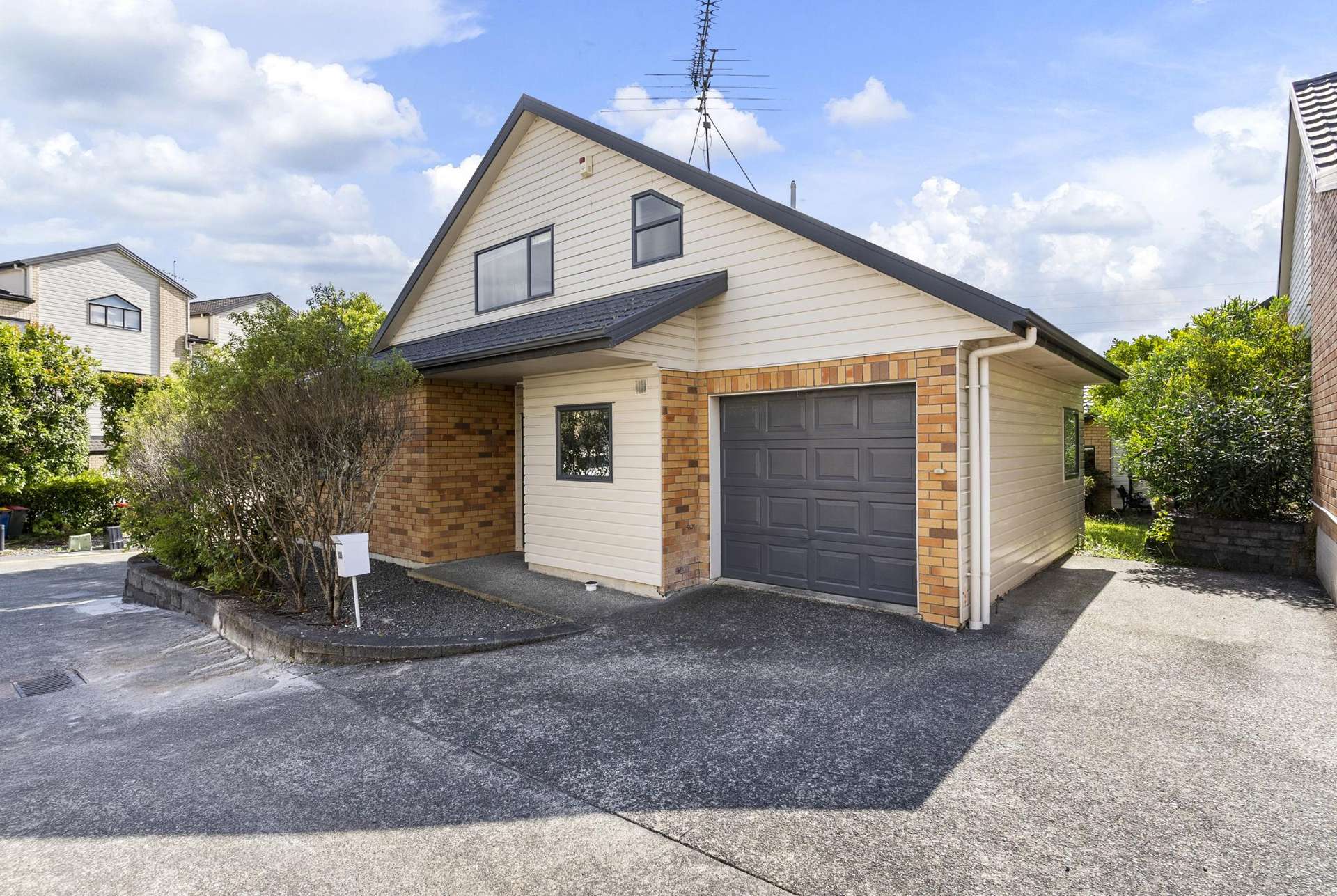 125/172 Mcleod Road Te Atatu South_0