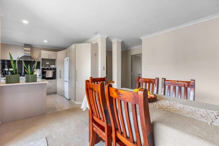 17 Stoneleigh Court Papamoa_6