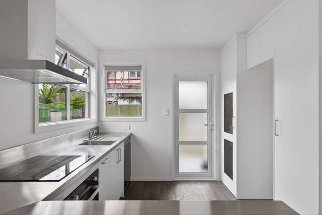 1/660 Gladstone Road Te Hapara_1