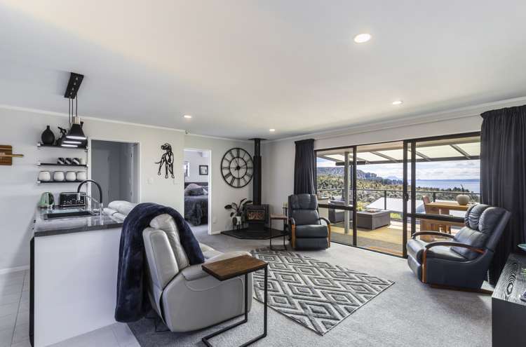 6 Turangitukua Terrace Kuratau_18