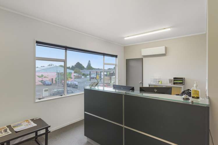 208 Main Highway Otaki_5