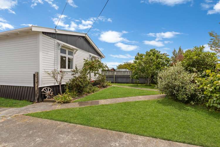 2 Ngahina Street Marton_14