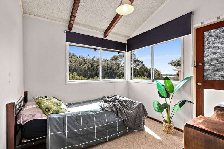 6 James Scott Place Te Atatu South_11