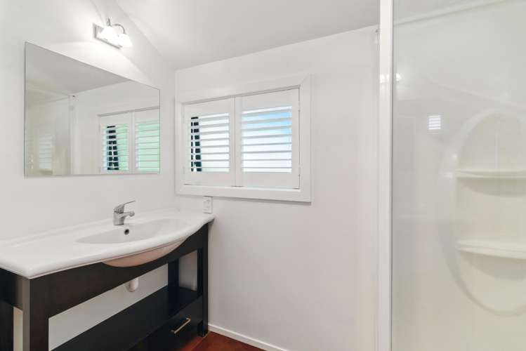 26e Wylie Street Glenholme_24