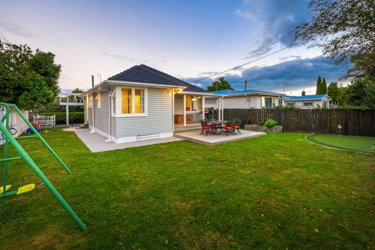 56 Golf Road New Lynn_0