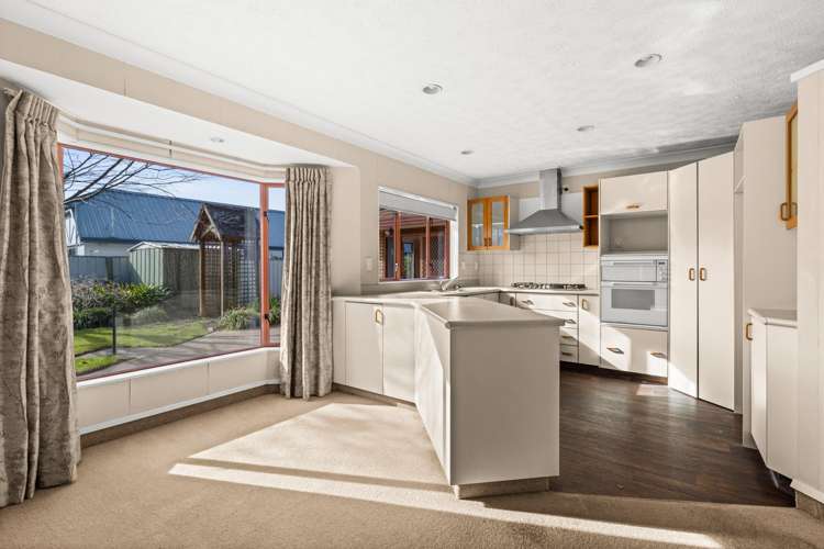 16 Knightsbridge Place Taradale_11