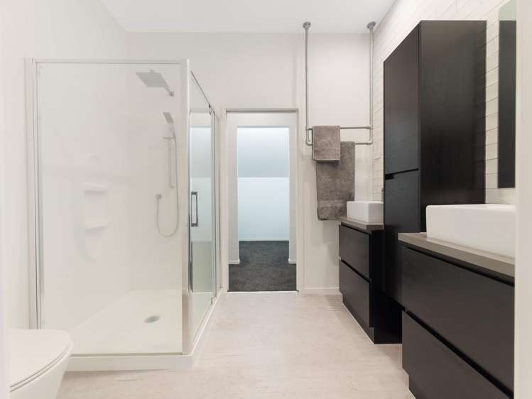 6 Saville Place Pyes Pa_23