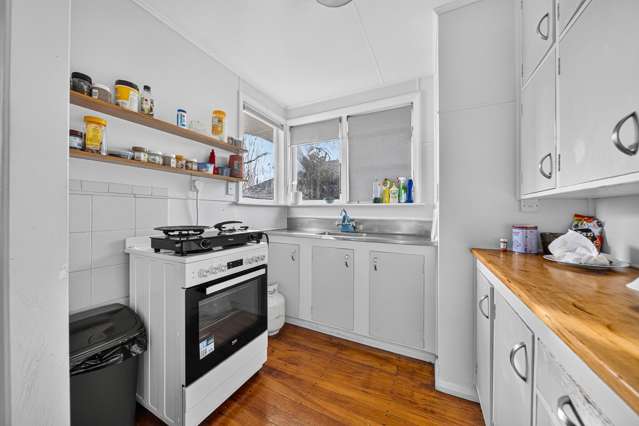 10 Surrey Street Solway_4
