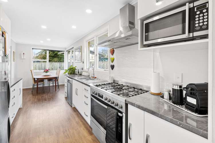 25 Alastair Avenue Owhata_8