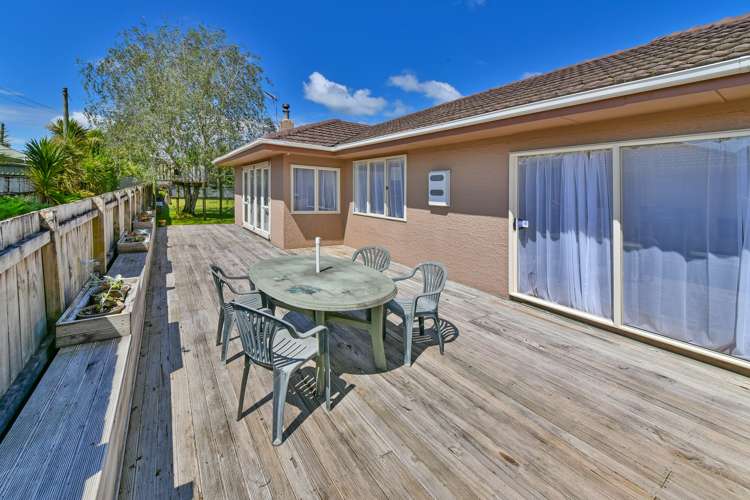 17 View Road Papakura_14