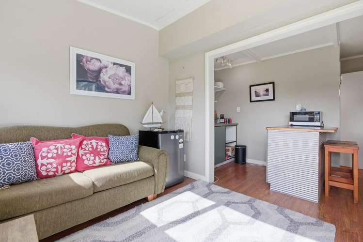49 Ngakoti Street Urenui_29