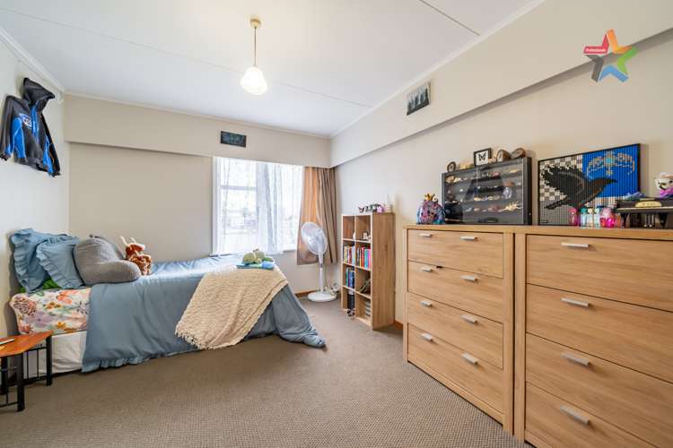 52 Russell Road Wainuiomata_11