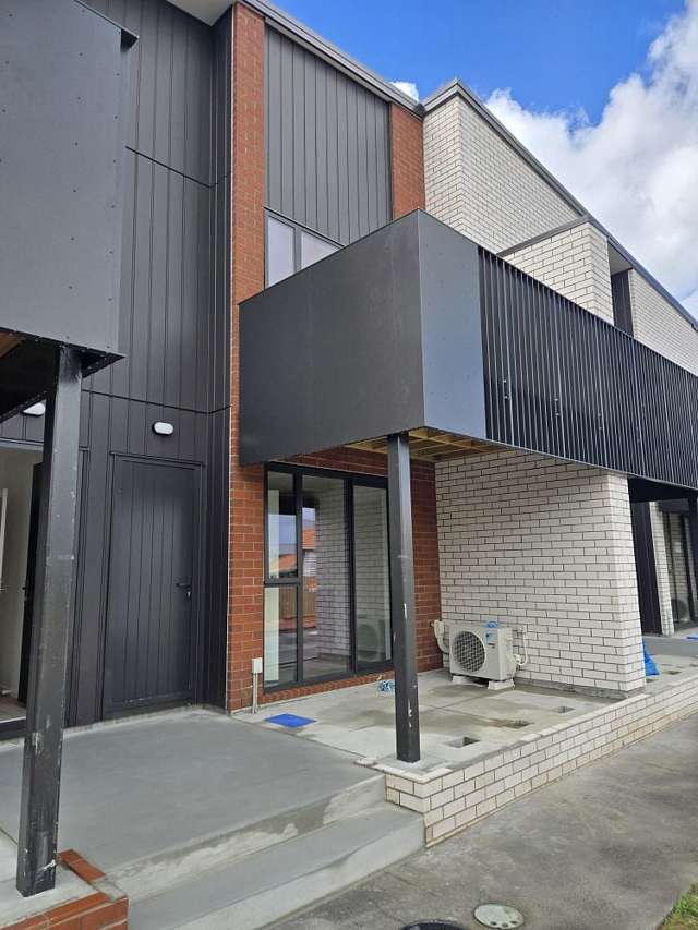 10 Humphreys Place Mangere_3