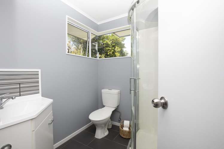 97 Gear Road Te Horo_19